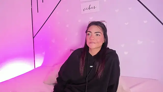 MiahCornell  online show from March 17, 2026, 8:23 pm