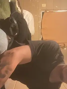 Snapshot of Osmarcito21 chatting on January 13, 2026, 3:56 am Osmarcito21 online show from January 13, 2026, 3:56 am