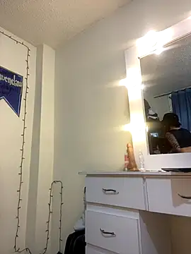 Sallem Pink online show from October 12, 2025, 12:15 pm