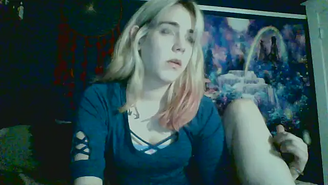 Snapshot of RubySmoke chatting on October 18, 2025, 7:09 am RubySmoke online show from October 18, 2025, 7:09 am