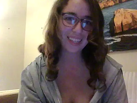 sweetsocalgirl online show from April 23, 2026, 4:03 am