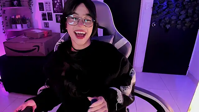 Liz rogers x online show from December 18, 2025, 1:44 am