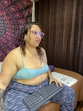 charlloteevans X online show from February 19, 2026, 2:51 am