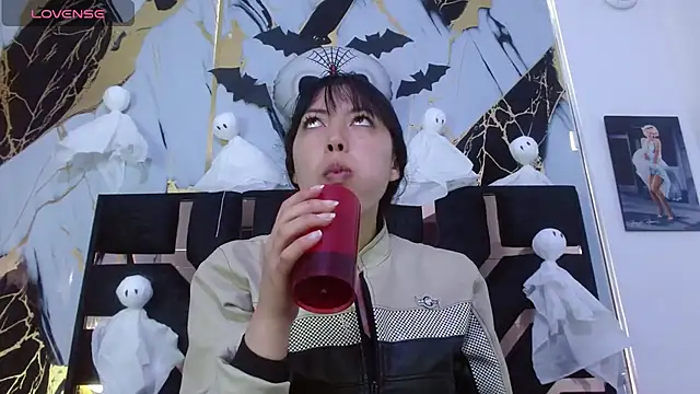 malejahotcs01 online show from October 22, 2025, 11:32 am