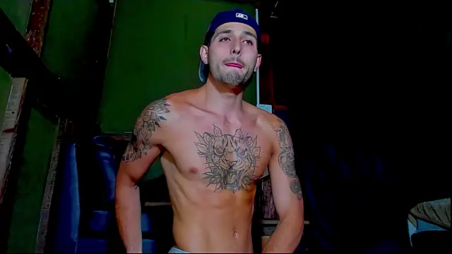 alejo  323   online show from July 6, 2026, 2:52 am