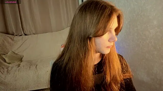 Snapshot of Nika_OMG chatting on September 9, 2025, 6:40 pm Nika OMG online show from September 9, 2025, 6:40 pm