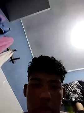 Snapshot of Lale-Adrian chatting on December 3, 2025, 9:57 pm Lale-Adrian online show from December 3, 2025, 9:57 pm