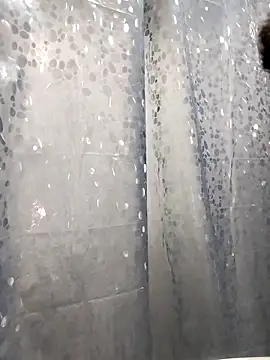 Snapshot of Lale-Adrian chatting on December 20, 2025, 4:19 am Lale-Adrian online show from December 20, 2025, 4:19 am