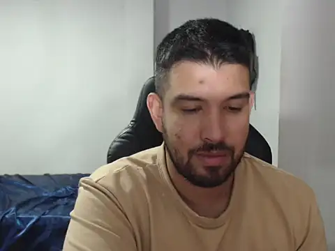 Snapshot of Axel11113 chatting on September 22, 2025, 7:10 am Axel11113 online show from September 22, 2025, 7:10 am