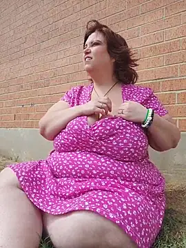 g0lden are0las89 online show from September 23, 2025, 4:54 pm