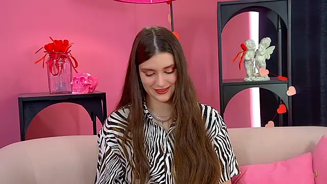 JessicaJewells online show from May 3, 2026, 6:30 am