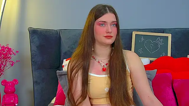 JessicaJewells online show from May 5, 2026, 6:21 am