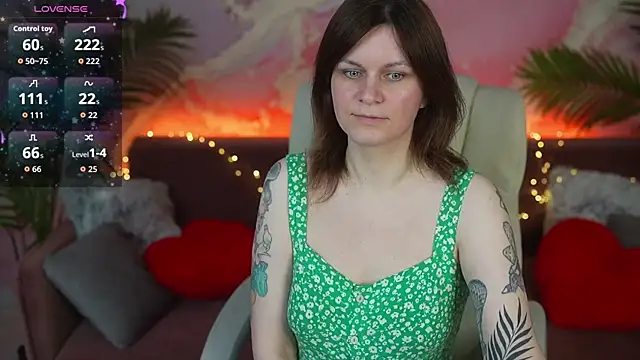 TinaMelt online show from May 27, 2026, 6:49 pm