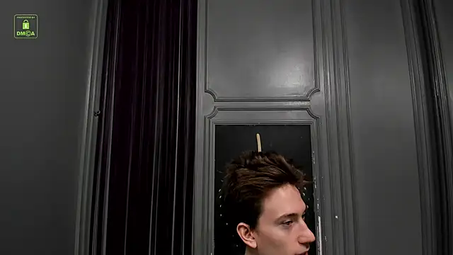 Snapshot of ares_pallini chatting on August 6, 2026, 4:25 am ares pallini online show from August 6, 2026, 4:25 am