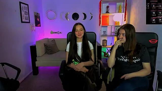 eva smiith  online show from May 11, 2026, 5:46 am