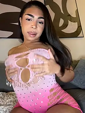 Snapshot of azaraxxxamor chatting on October 31, 2025, 7:42 am azaraxxxamor online show from October 31, 2025, 7:42 am