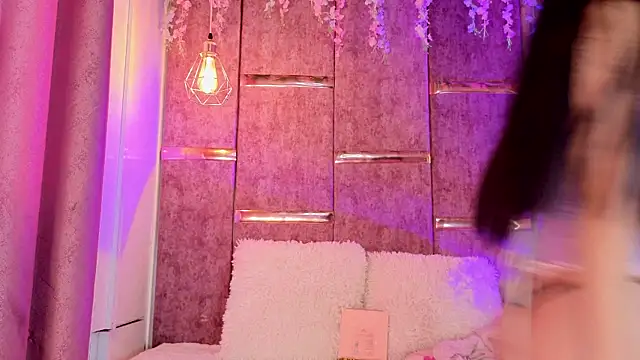 amberthangels online show from October 9, 2025, 11:52 am