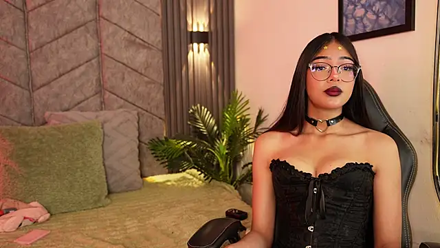 amberthangels online show from October 11, 2025, 12:15 pm