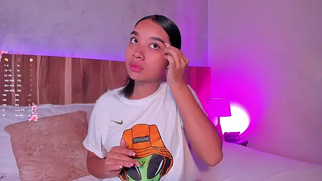 MissPocahontass online show from November 29, 2025, 11:57 am