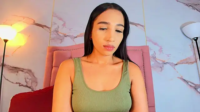 AlyaThompson online show from June 19, 2026, 4:17 am