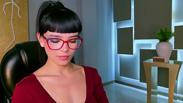 AgathaKondo  online show from January 13, 2026, 8:47 pm