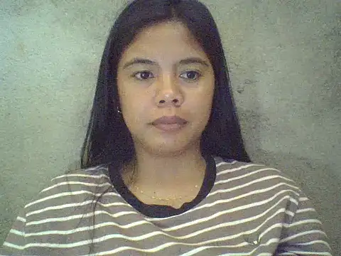 sweet heaven00 online show from May 18, 2026, 1:35 am
