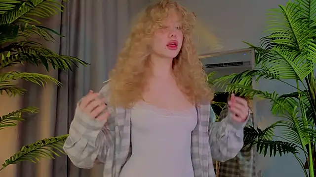 emilyshepar d online show from November 20, 2025, 2:23 am