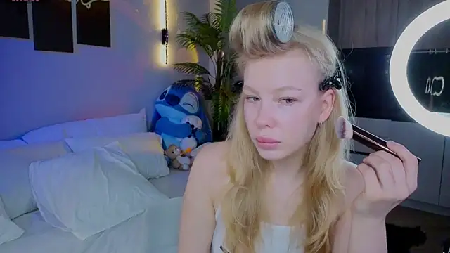 Snapshot of emilyshepar_d chatting on May 7, 2026, 2:06 am emilyshepar d online show from May 7, 2026, 2:06 am