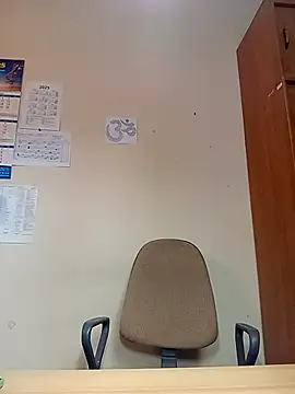 Snapshot of Ami_Foxy chatting on October 30, 2025, 11:00 am Ami Foxy online show from October 30, 2025, 11:00 am