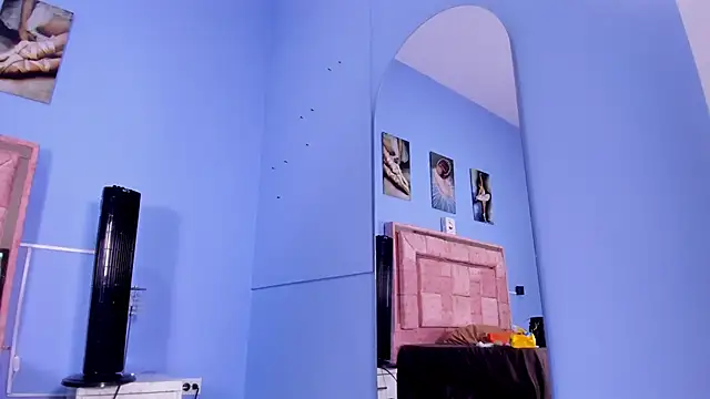 isabela-nix online show from February 10, 2026, 7:40 pm