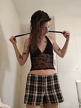 sweetsinxxx online show from April 29, 2026, 6:25 pm