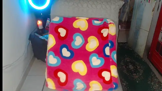 Milf Valeria online show from October 24, 2025, 3:19 pm