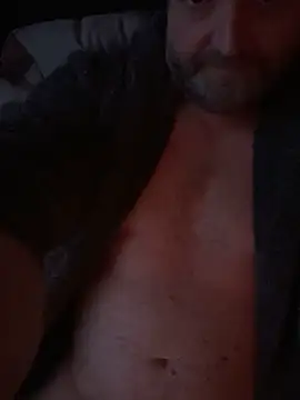 Snapshot of Dilfcam101 chatting on October 21, 2025, 6:25 am Dilfcam101 online show from October 21, 2025, 6:25 am