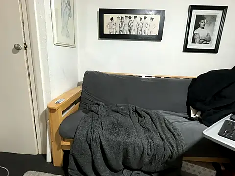 Dilfcam101 online show from November 11, 2025, 7:41 am