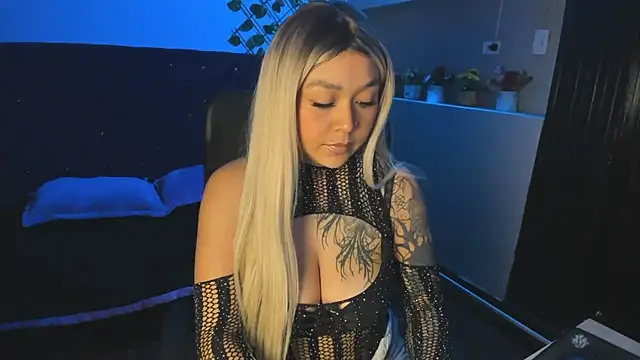 Keyla Cutte online show from November 28, 2025, 3:42 am