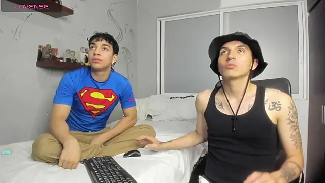 Snapshot of Noxx_starkK chatting on October 11, 2025, 3:39 am Noxx starkK online show from October 11, 2025, 3:39 am