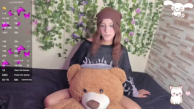 Snapshot of Amy_Moonlight chatting on May 7, 2026, 9:42 pm Amy Moonlight online show from May 7, 2026, 9:42 pm