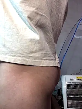 Snapshot of sasud2 chatting on October 27, 2025, 7:01 am sasud2 online show from October 27, 2025, 7:01 am