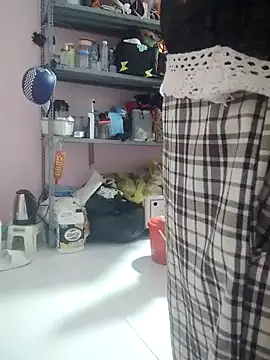 Snapshot of sasud2 chatting on November 17, 2025, 2:01 pm sasud2 online show from November 17, 2025, 2:01 pm