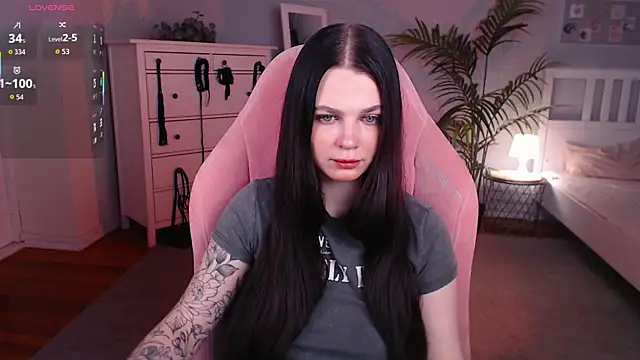 Snapshot of Michela_Fruet chatting on October 22, 2025, 1:17 am Michela Fruet online show from October 22, 2025, 1:17 am