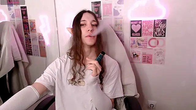 Snapshot of SilverMuse chatting on March 19, 2026, 9:52 pm SilverMuse online show from March 19, 2026, 9:52 pm