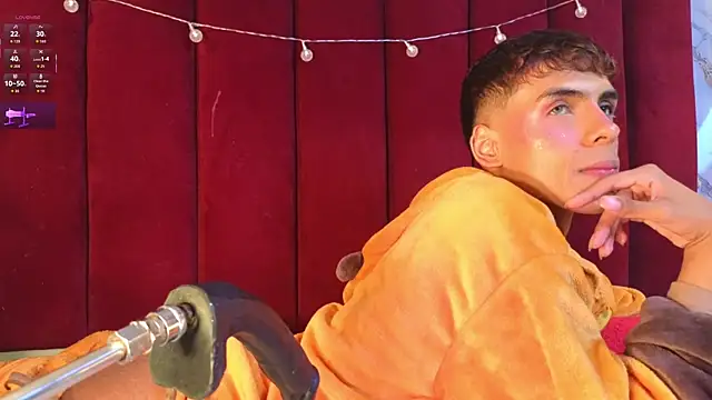 Snapshot of PrincePoppy chatting on October 26, 2025, 8:42 am PrincePoppy online show from October 26, 2025, 8:42 am