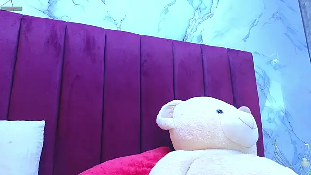 Snapshot of PrincePoppy chatting on October 27, 2025, 8:35 pm PrincePoppy online show from October 27, 2025, 8:35 pm