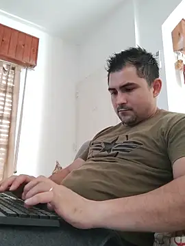 Bradd 32 online show from May 16, 2026, 5:01 pm