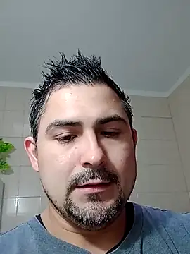 Bradd 32 online show from May 21, 2026, 12:01 pm