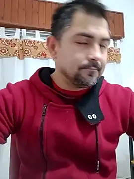 Snapshot of Bradd_32 chatting on June 27, 2026, 11:15 am Bradd 32 online show from June 27, 2026, 11:15 am