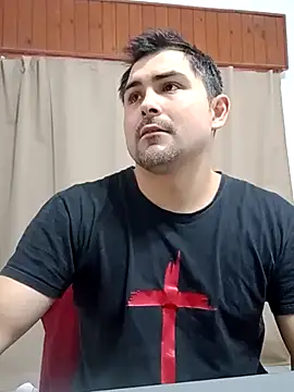 Snapshot of Bradd_32 chatting on July 5, 2026, 6:04 pm Bradd 32 online show from July 5, 2026, 6:04 pm