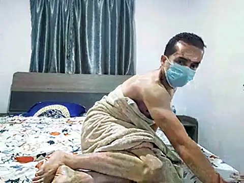 SSerene online show from December 18, 2025, 6:03 pm