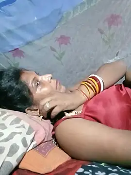 Snapshot of Savita992 chatting on May 17, 2026, 7:10 pm Savita992 online show from May 17, 2026, 7:10 pm
