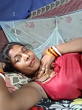 Snapshot of Savita992 chatting on May 22, 2026, 7:37 am Savita992 online show from May 22, 2026, 7:37 am